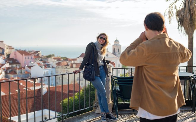 pexels-kampus-production-6181092