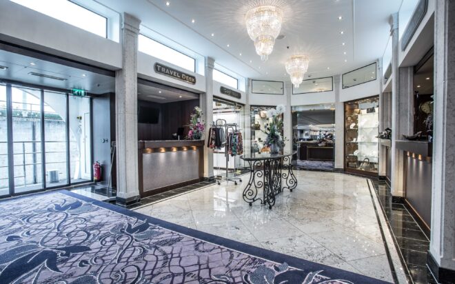 VIVA MOMENTS_Lobby (5)